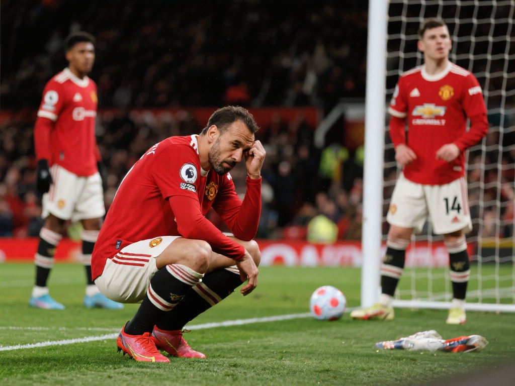 近期曼联的表现可以用“灾难”来形容。在短