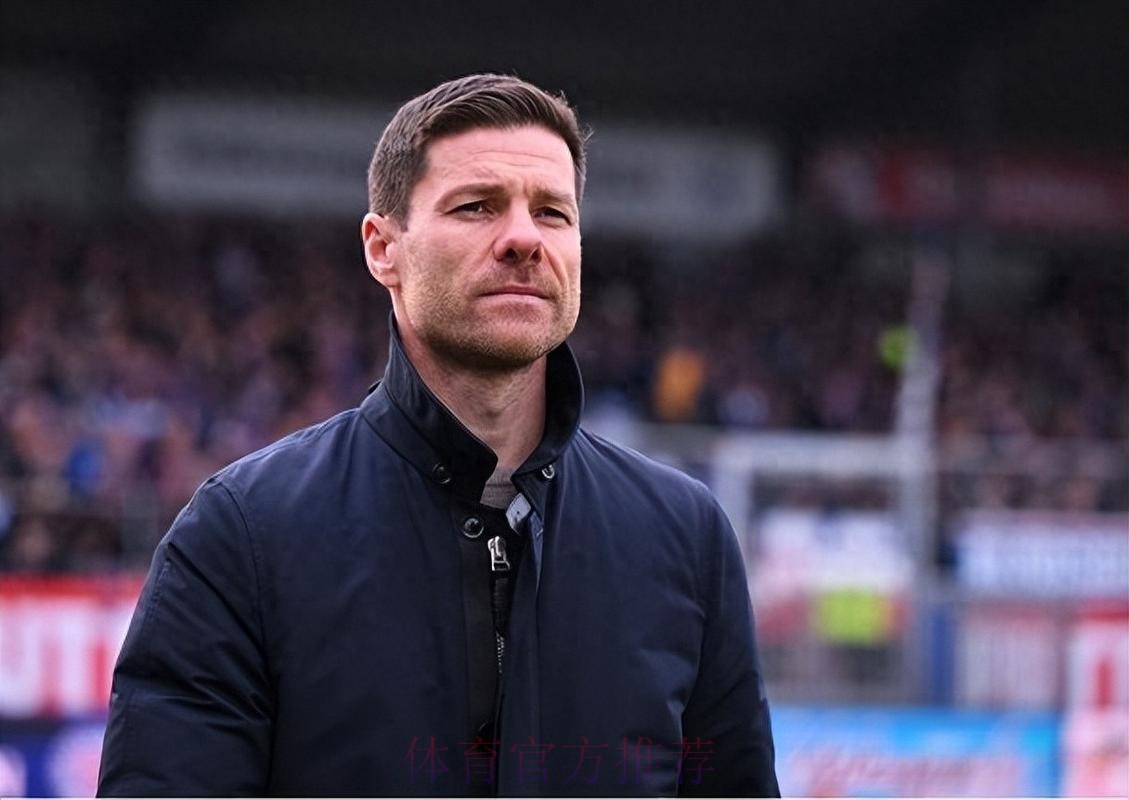 卢宁:我不知道谁会质疑自己的主教练哈维·阿隆索 卢宁:我不知道谁会质疑自己的主教练哈维·阿隆索